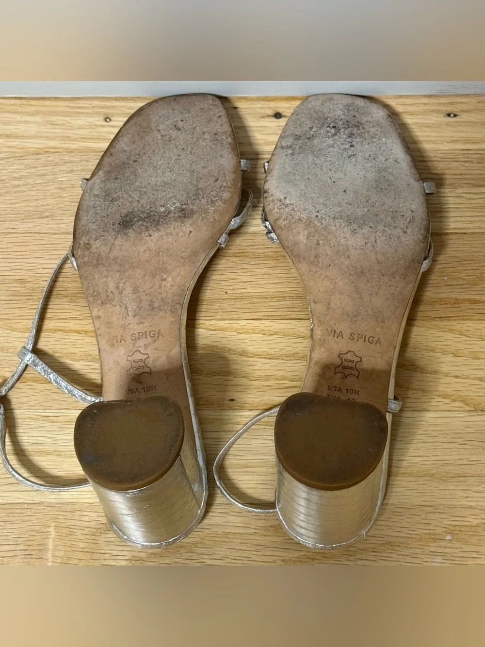 Via Spiga Women's Roslyn Sandals Silver Leather Size 10 M Strap Chunky Heel